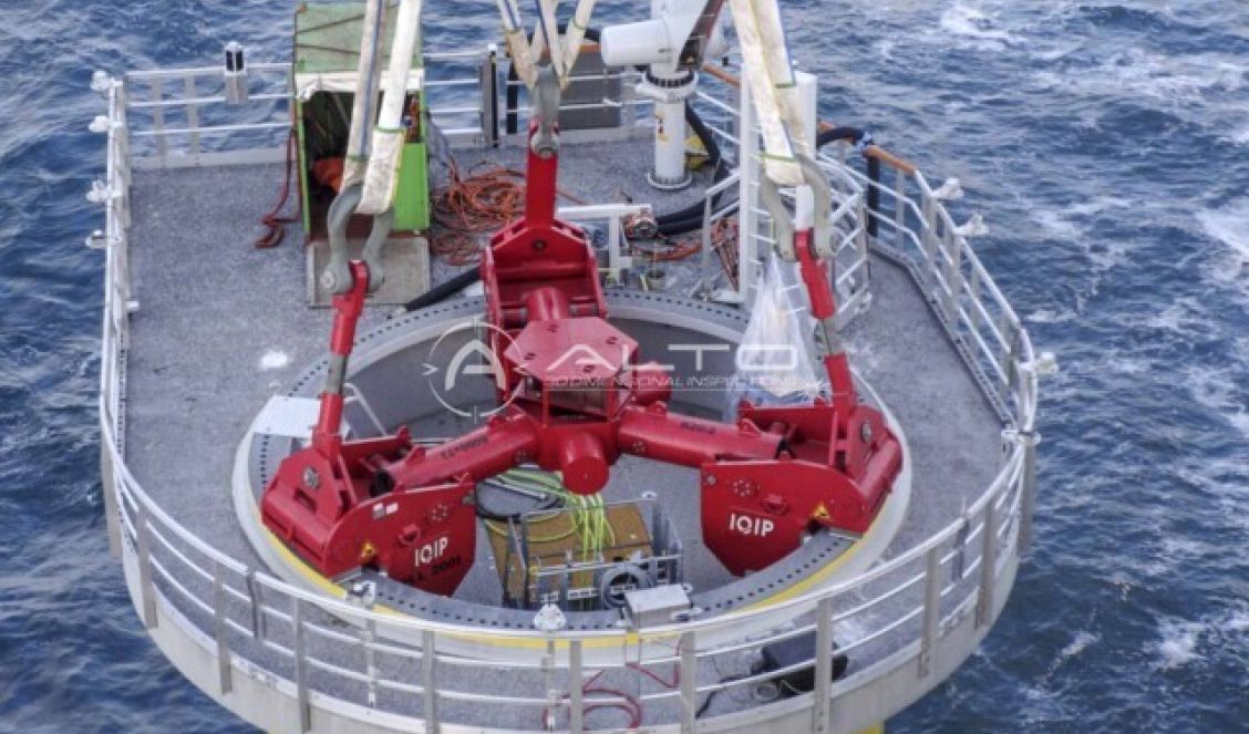 Offshore photogrammetry and laser tracking for non-invasive flange inspection of transition pieces.